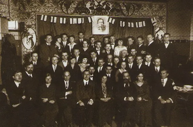 mal_25_Belarusy_Prahi.jpg