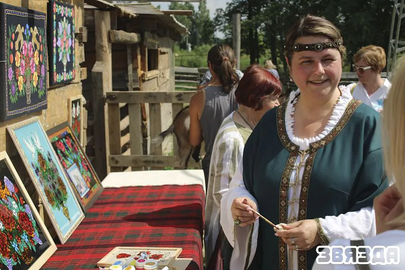 Turysty ŭ ahraharadku Sporava