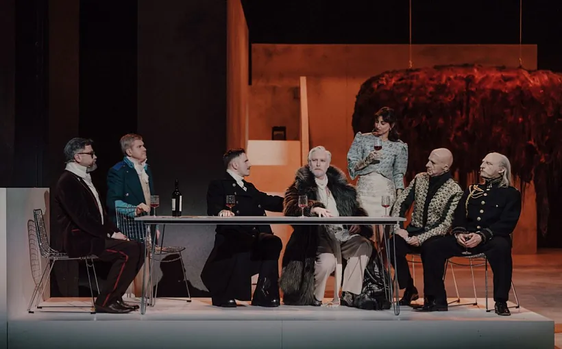 Scena sa spiektaklia «Liaĺka»