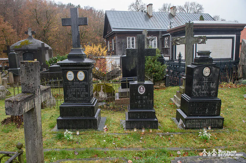 YYD_3647.jpg YYD_3647.jpg