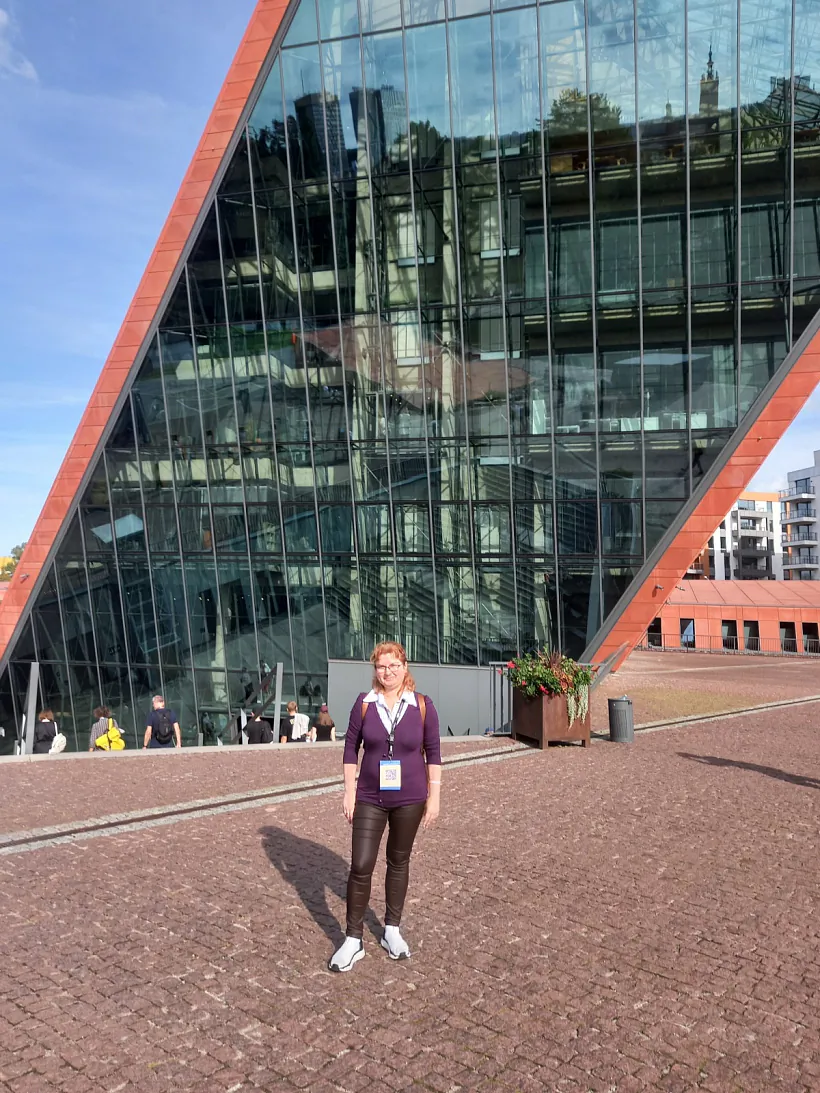 Natallia Hardzijenka ŭ časie Kanhresu dasliedčykaŭ Bielarusi ŭ Hdańsku Natallia Hardzijenka ŭ časie Kanhresu dasliedčykaŭ Bielarusi ŭ Hdańsku