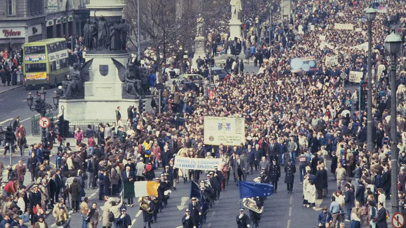 000fb0e4-1024.jpg 000fb0e4-1024.jpg