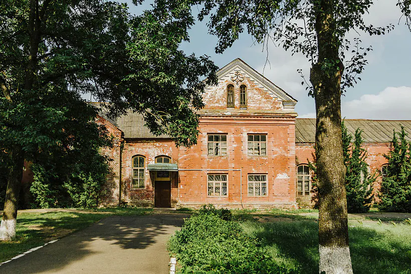 palac-kozel-pakleuskih-u-chyrvonym-beraze palac-kozel-pakleuskih-u-chyrvonym-beraze