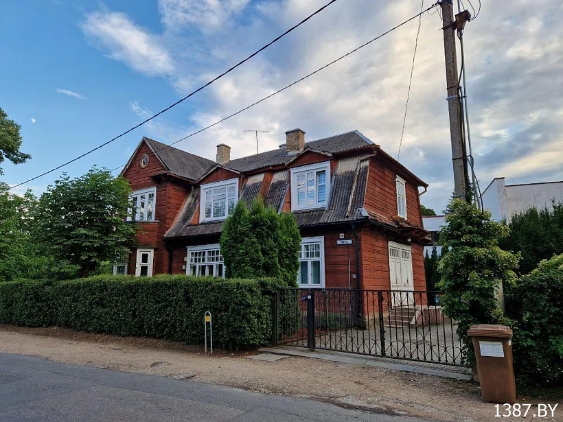 Draŭlianaja zabudova Žviarynasa