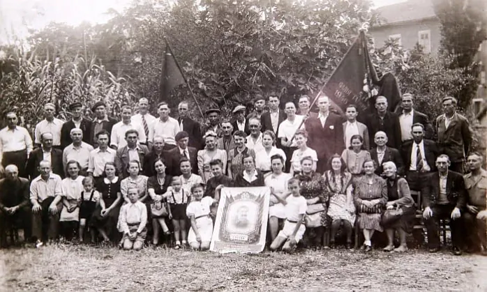 Sustreča Sajuza savieckich patryjotaŭ u horadzie Alies Sustreča Sajuza savieckich patryjotaŭ u horadzie Alies