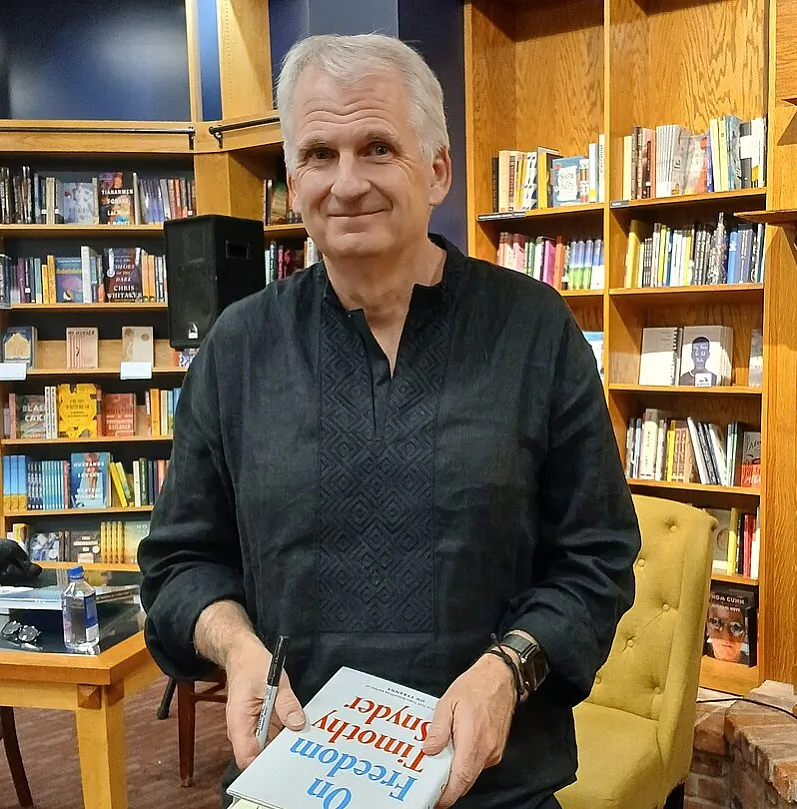 Timothy_Snyder,_Cincinnati,_OH,_17_October,_2024.jpg Timothy_Snyder,_Cincinnati,_OH,_17_October,_2024.jpg