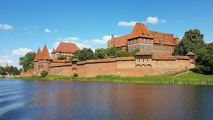 Замак Марыенбург.jpg Замак Марыенбург.jpg