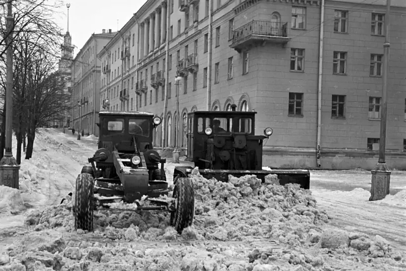 mal_11_snieh na Kamunistycznaj_1950x.jpg