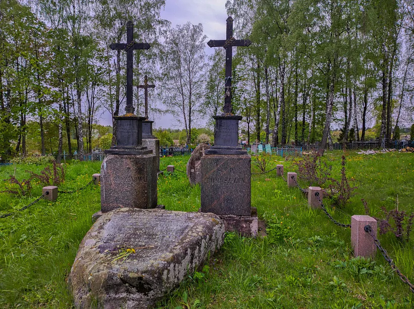 Магілы Тамаша і Брыгіды Занаў. Фота: budzma.org Магілы Тамаша і Брыгіды Занаў. Фота: budzma.org