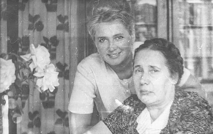 Афтальмолагі Бірычы, маці і дачка