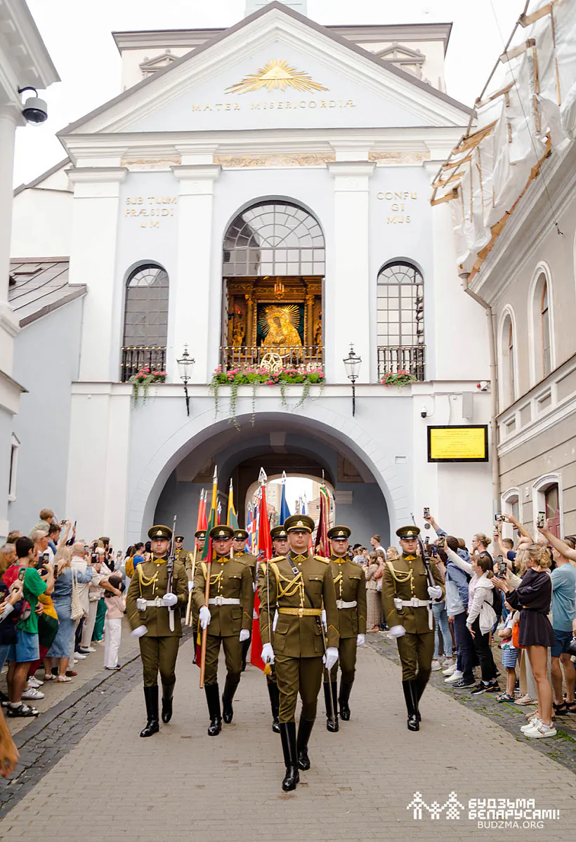 mindoug_vostraja_brama_pachatak_shescia_06.jpg mindoug_vostraja_brama_pachatak_shescia_06.jpg