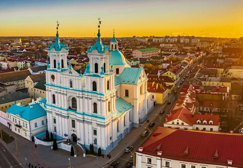 1) Фарны Касцёл Гродна.jpg