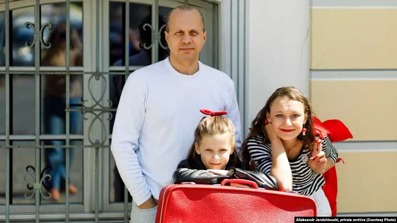 Aliaksandar Jendžejeŭski z siamjoj Aliaksandar Jendžejeŭski z siamjoj