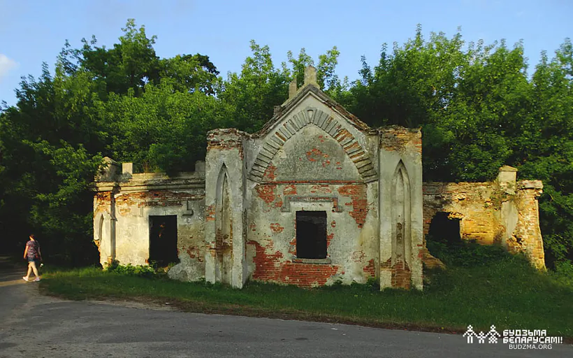 Zachodniaja brama ŭ Pieskach