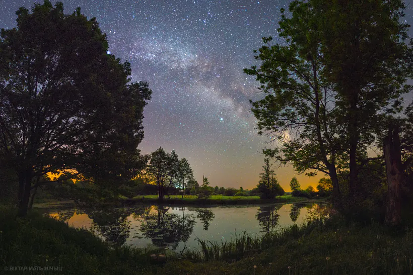 10Зорнае неба над Беларуссю. Фота Віктара Малышчыца (3).jpg