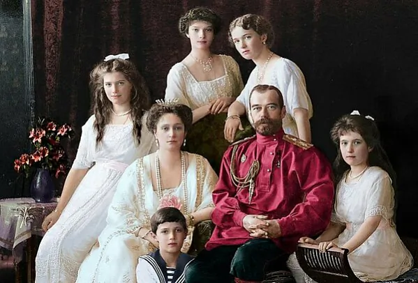 Цара абагаўляюць пакуль у яго ўсё атрымліваецца.jpg