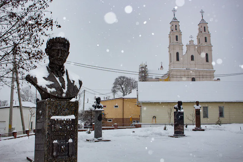 Alieja slavutych ziemliakoŭ