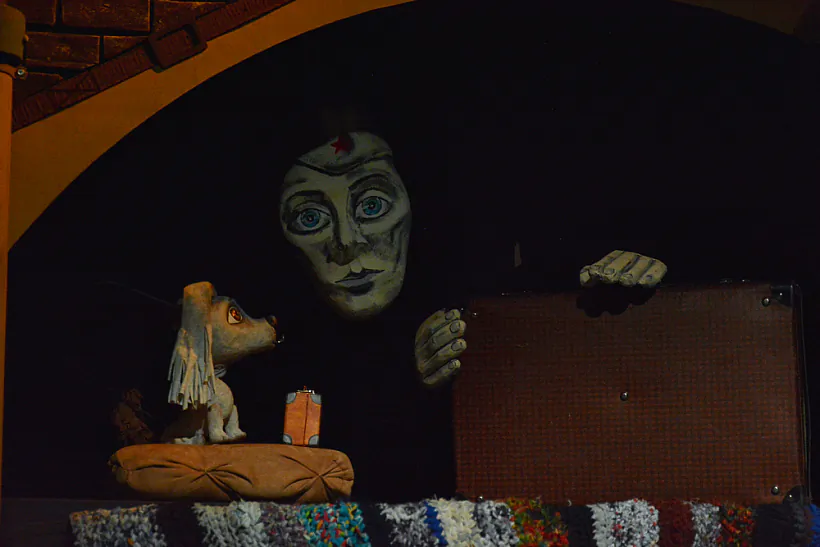 Scena sa spiektakla «Bach-bach-bach» Mahiloŭskaha abłasnoha teatra lalek Scena sa spiektakla «Bach-bach-bach» Mahiloŭskaha abłasnoha teatra lalek