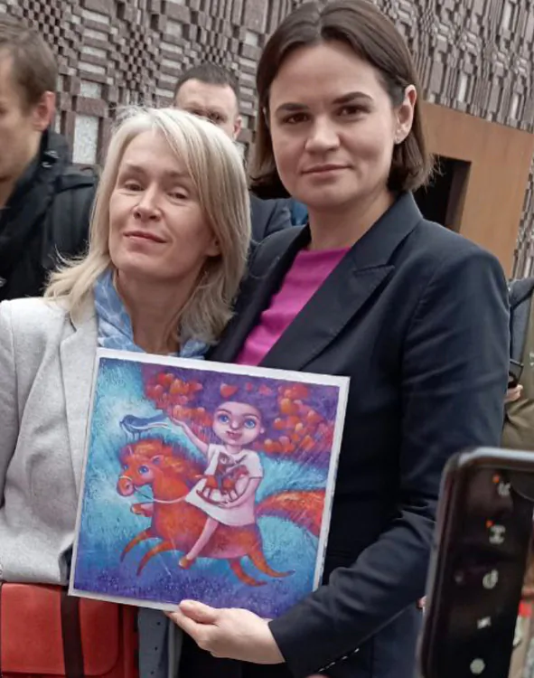 Voĺha Jakuboŭskaja i Sviatlana Cichanoŭskaja Voĺha Jakuboŭskaja i Sviatlana Cichanoŭskaja