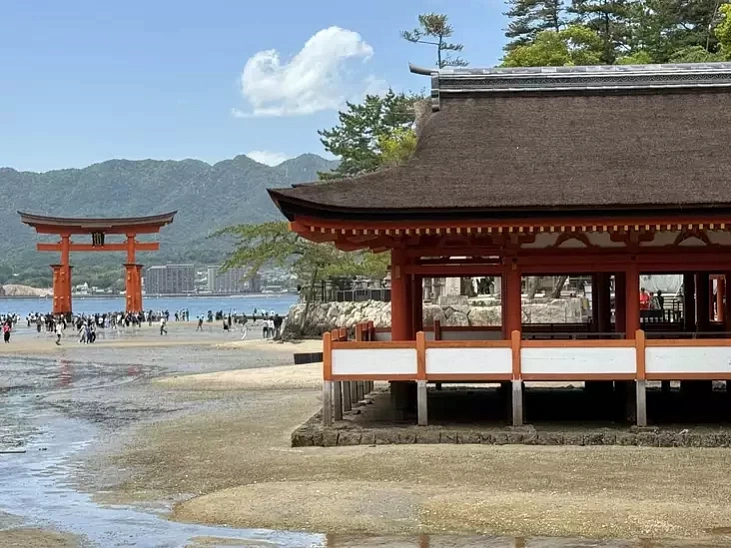 Chram Icukusima ŭ Japonii