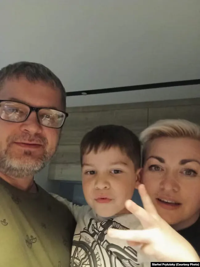 Paet Siarhiej Prylucki z synam Adamam i žonkaj Alienaj