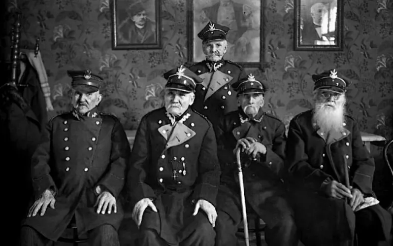 veterany_paustannja_1863_h.__1933_hod_.jpg veterany_paustannja_1863_h.__1933_hod_.jpg