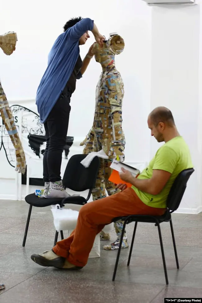 Vis-a-Vis. Skulptury «Suviaź». 2009