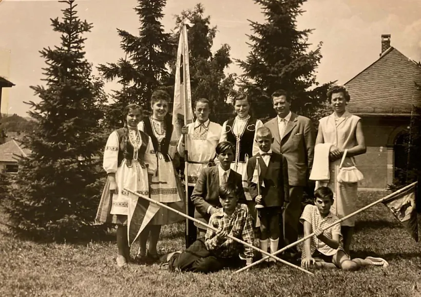 Bielaruskija ŭciekačy ŭ Niamiečynnie, kaniec 1940-ch abo 1950-ja hady Bielaruskija ŭciekačy ŭ Niamiečynnie, kaniec 1940-ch abo 1950-ja hady
