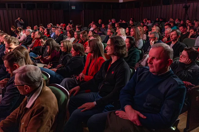 Бульбамуві 2023. Глядацкая зала