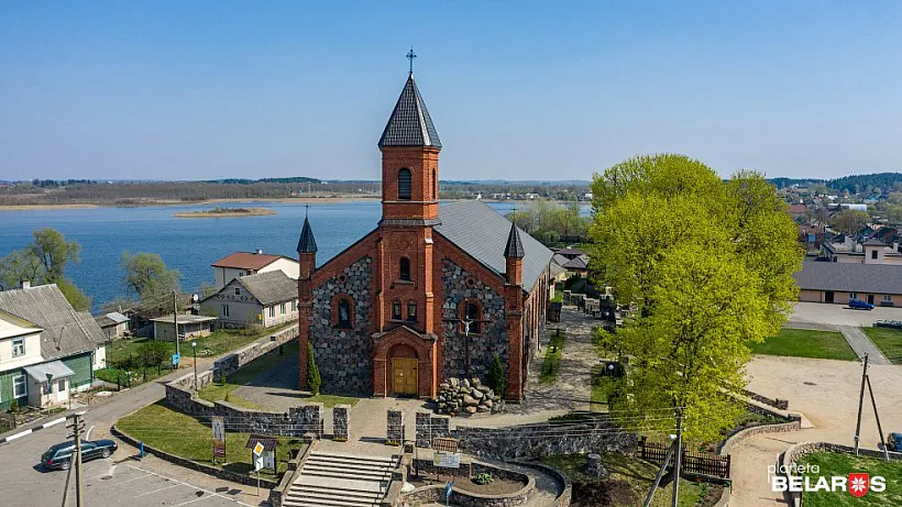 Kaścioł Naradžeńnia Najśviaciejšaj Panny Maryi ŭ Brasłavie