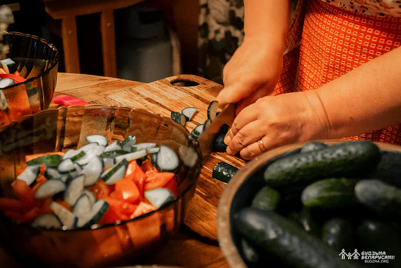 Haspadynia kuchni hatuje viačeru