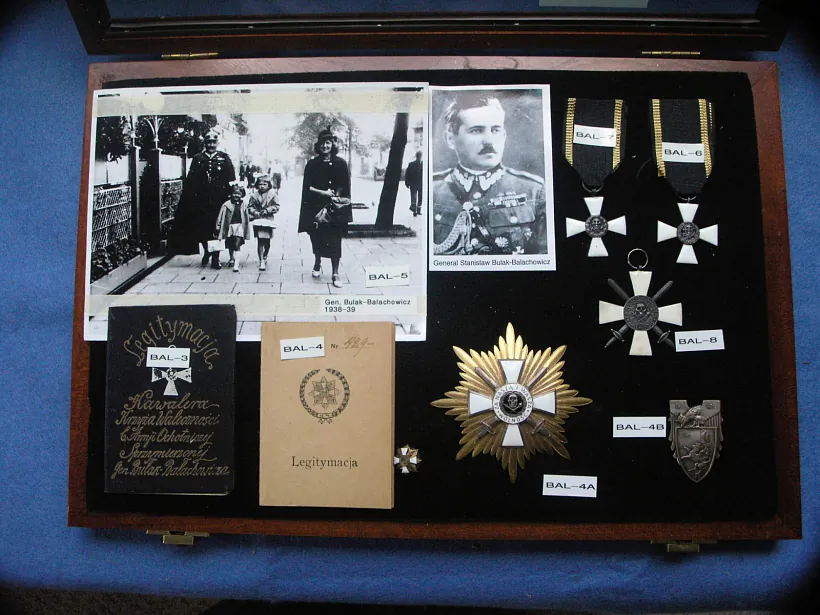 Узнагароды арміі Балаховіча.jpg Узнагароды арміі Балаховіча.jpg