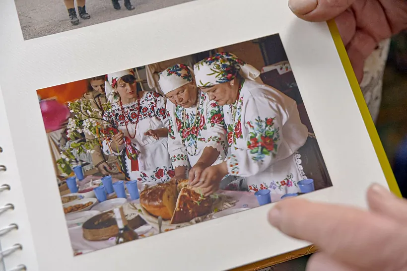 Baba-Katya-_Ekaterina-Panchenya_-iz-derevni-Pogost-9-90.jpg Baba-Katya-_Ekaterina-Panchenya_-iz-derevni-Pogost-9-90.jpg