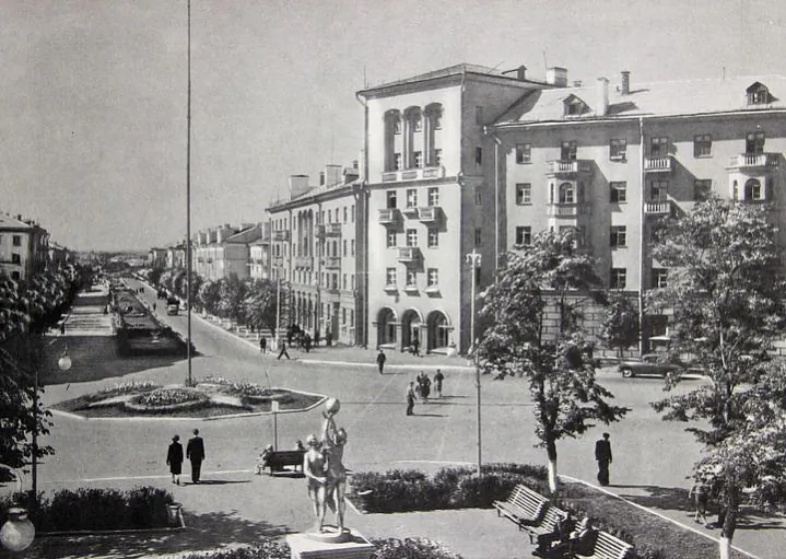 mal_13_traktarny4.jpg mal_13_traktarny4.jpg