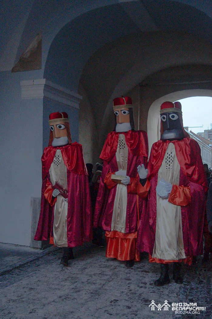 kings004.jpg kings004.jpg