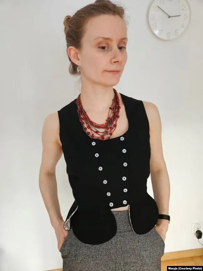 Stvaraĺnica bielaruskich tradycyjnych strojaŭ Maryja