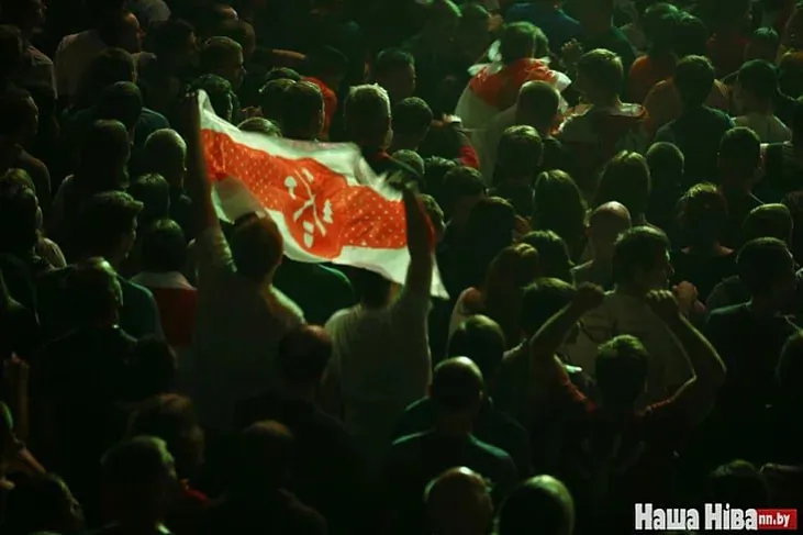 Na kancercie-prezientacyi aĺboma «Čyrvony štraĺ»