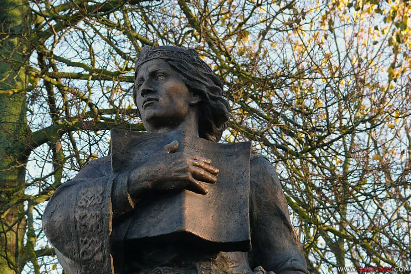 Pomnik Iziaslavu Pomnik Iziaslavu