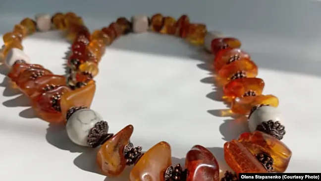 Manisty Alieny Ściepanienki dlia pieramohi