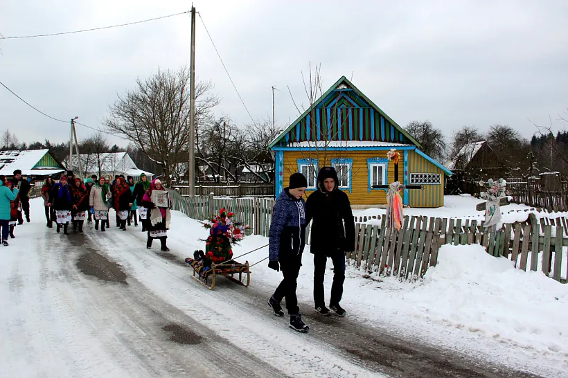 Абрад гукання вясны на Грамніцы ў вёсцы Новае Палессе Лельчыцкага раёна Абрад гукання вясны на Грамніцы ў вёсцы Новае Палессе Лельчыцкага раёна