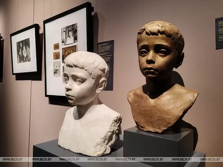 Skulpturnyja partrety pracy Biembiela