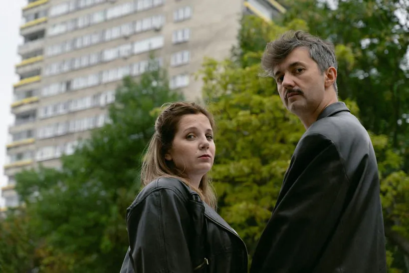 Aliena-i-Michas-Zuj.jpg Aliena-i-Michas-Zuj.jpg