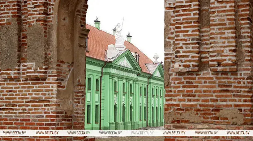 Pałac Sapiehaŭ u Ružanach Pałac Sapiehaŭ u Ružanach