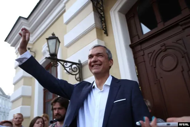 Paval Latuška  Paval Latuška