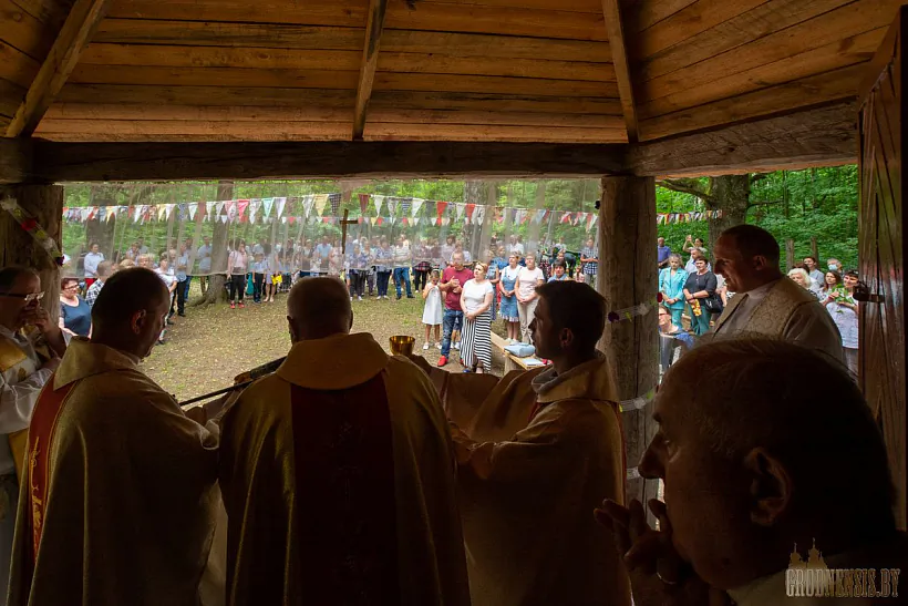 Падчас фэсту на фэст Маці Божай Нястомнай Дапамогі. Фота: Viktar Viedzien, Catholic.by