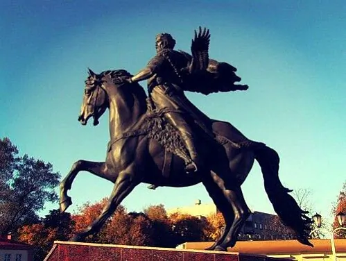 Pomnik Usiaslavu Čaradzieju ŭ Polacku