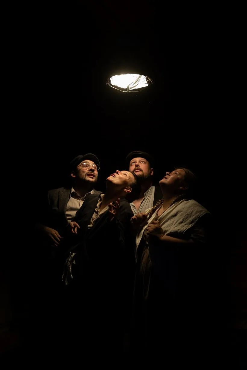 Spiektakl «Biežancy. 1915»