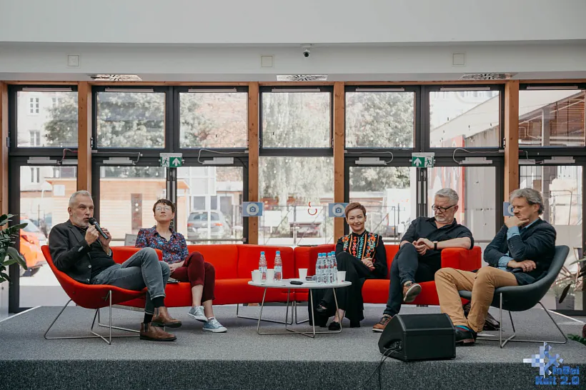 Pieršy kanhres bielaruskaj kuĺtury ŭ emihracyi Pieršy kanhres bielaruskaj kuĺtury ŭ emihracyi