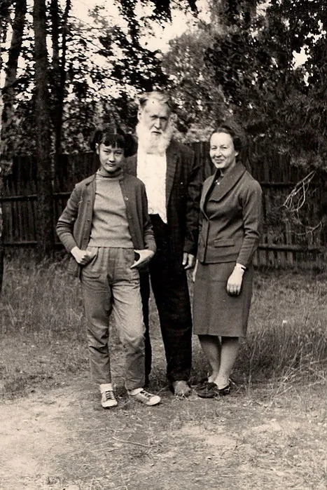 dubouka_1_0.jpg dubouka_1_0.jpg