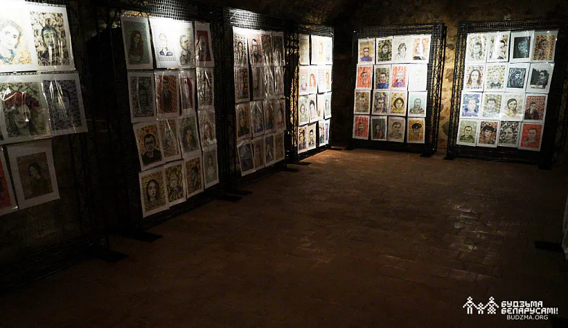 Выставы Ксішы Анёлавай "Беларускі Мартыралог"